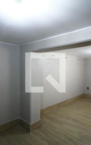 Casa à venda com 200m², 4 quartos e 2 vagasPorão