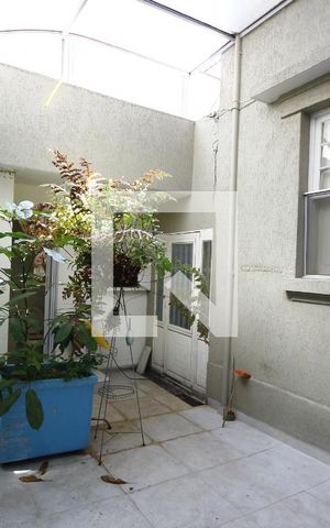 Casa à venda com 200m², 4 quartos e 2 vagasQuintal