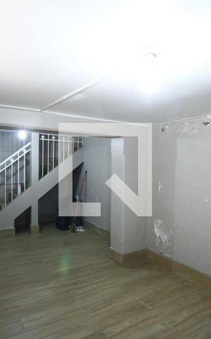 Casa à venda com 200m², 4 quartos e 2 vagasPorão