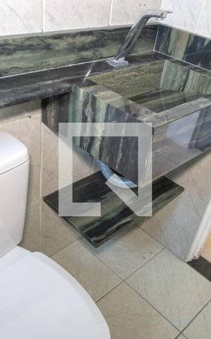 Apartamento para alugar com 68m², 2 quartos e 1 vaga Apartamento para alugar com 68m², 2 quartos e 1 vagaBanheiro