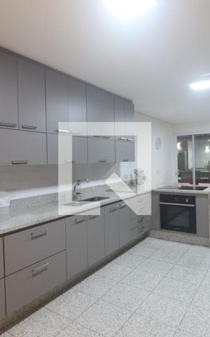 Casa à venda com 540m², 4 quartos e 4 vagasCozinha