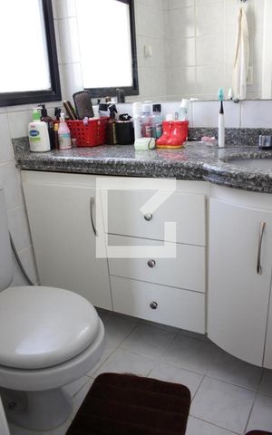 Apartamento para alugar com 343m², 3 quartos e 3 vagasBanheiro da Suíte