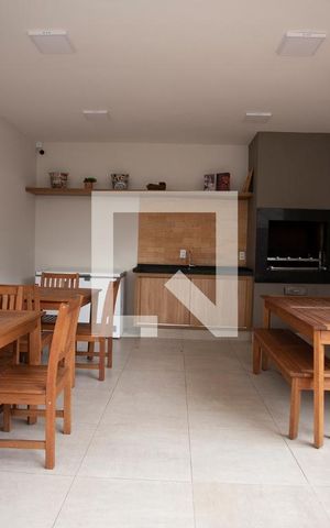 Apartamento à venda com 37m², 2 quartos e sem vagaÁrea comum