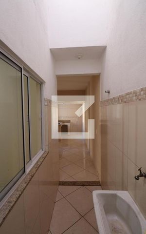 Casa para alugar com 150m², 2 quartos e 2 vagasÁrea de Serviço