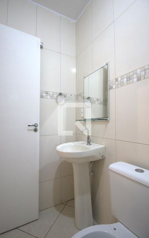 Casa para alugar com 150m², 2 quartos e 2 vagasBanheiro