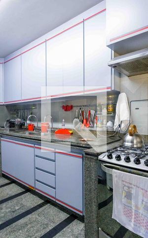 Apartamento à venda com 565m², 4 quartos e 3 vagas Apartamento à venda com 565m², 4 quartos e 3 vagasCozinha