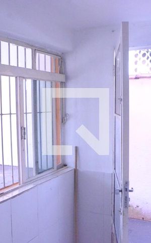 Casa para alugar com 35m², 1 quarto e sem vagaÁrea de Serviço