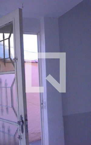 Casa para alugar com 35m², 1 quarto e sem vagaÁrea de Serviço