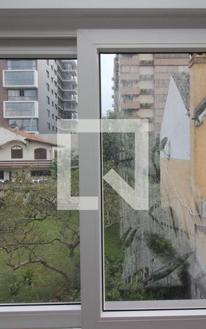 Apartamento à venda com 143m², 3 quartos e 2 vagas Apartamento à venda com 143m², 3 quartos e 2 vagasVista da Suíte