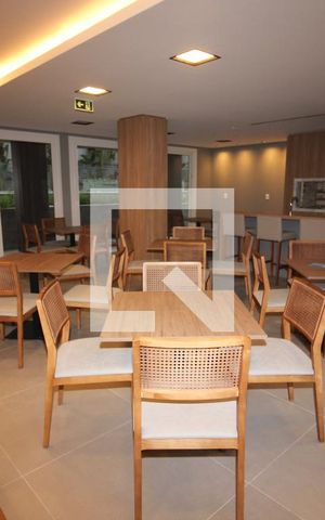 Apartamento à venda com 143m², 3 quartos e 2 vagas Apartamento à venda com 143m², 3 quartos e 2 vagasÁrea comum - Salão de festas