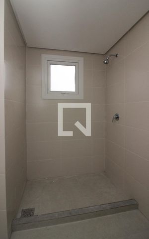 Apartamento à venda com 143m², 3 quartos e 2 vagas Apartamento à venda com 143m², 3 quartos e 2 vagasBanheiro Social