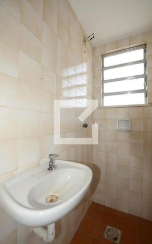 Apartamento para alugar com 55m², 2 quartos e 1 vagaBanheiro de Serviço