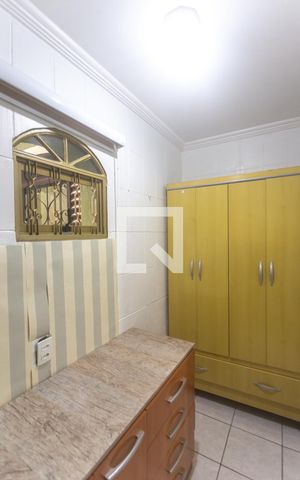 Casa à venda com 188m², 3 quartos e 2 vagas Casa à venda com 188m², 3 quartos e 2 vagasCloset