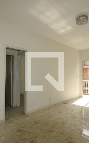 Apartamento para alugar com 80m², 2 quartos e 1 vagaSala