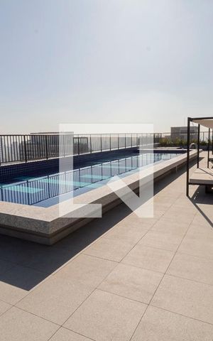 Studio à venda com 29m², 1 quarto e 1 vaga Studio à venda com 29m², 1 quarto e 1 vagaÁrea comum - Piscina