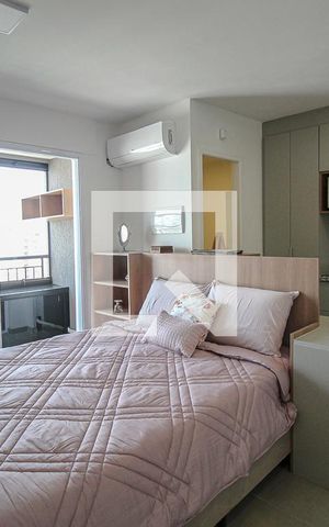 Studio para alugar com 29m², 1 quarto e 1 vaga Studio para alugar com 29m², 1 quarto e 1 vagaSala/Quarto