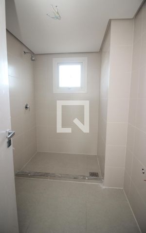 Apartamento à venda com 143m², 3 quartos e 2 vagas Apartamento à venda com 143m², 3 quartos e 2 vagasBanheiro Social