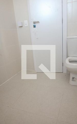 Apartamento à venda com 143m², 3 quartos e 2 vagas Apartamento à venda com 143m², 3 quartos e 2 vagasBanheiro Social