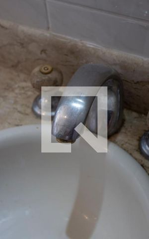 Apartamento à venda com 74m², 3 quartos e 2 vagasBanheiro