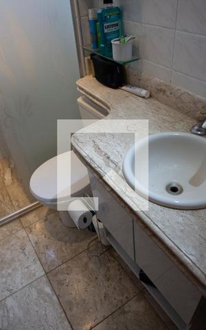 Apartamento à venda com 74m², 3 quartos e 2 vagasBanheiro
