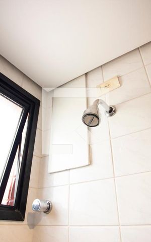 Apartamento à venda com 74m², 3 quartos e 2 vagasBanheiro - Detalhe