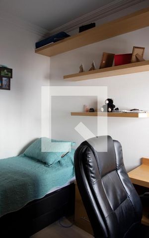 Apartamento à venda com 74m², 3 quartos e 2 vagasQuarto 2