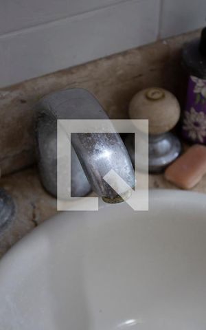 Apartamento à venda com 74m², 3 quartos e 2 vagasBanheiro da Suíte - Torneira