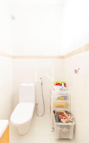 Casa à venda com 325m², 4 quartos e 2 vagasBanheiro da Suíte 2