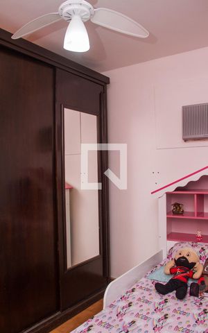 Apartamento à venda com 62m², 3 quartos e 1 vagaQuarto 01