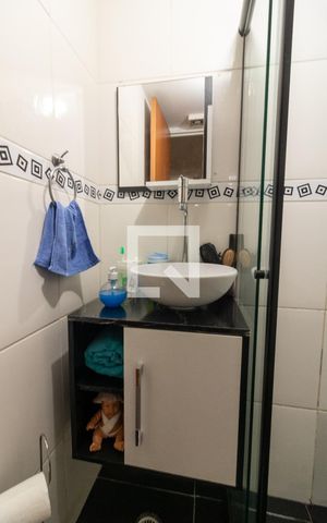 Apartamento à venda com 50m², 3 quartos e 1 vaga Apartamento à venda com 50m², 3 quartos e 1 vagaBanheiro