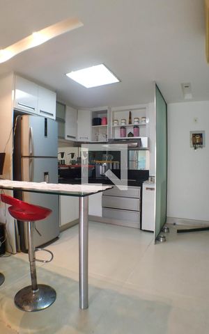 Apartamento à venda com 84m², 2 quartos e 1 vaga Apartamento à venda com 84m², 2 quartos e 1 vagaSala/Cozinha