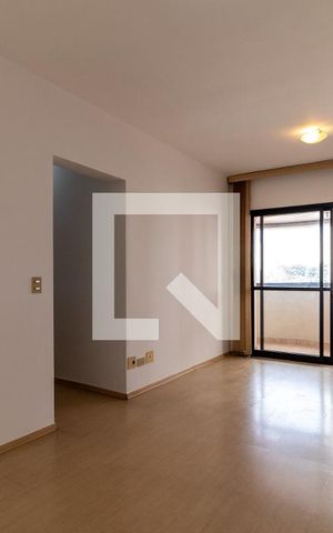 Apartamento para alugar com 75m², 3 quartos e 1 vaga Apartamento para alugar com 75m², 3 quartos e 1 vagaSala
