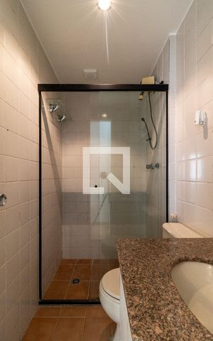 Apartamento para alugar com 75m², 3 quartos e 1 vaga Apartamento para alugar com 75m², 3 quartos e 1 vagaBanheiro