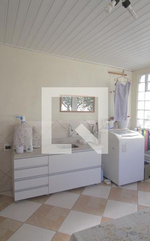 Casa à venda com 190m², 3 quartos e 3 vagasLavanderia