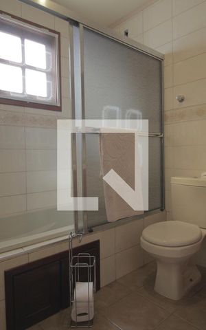 Casa à venda com 190m², 3 quartos e 3 vagasBanheiro da Suíte