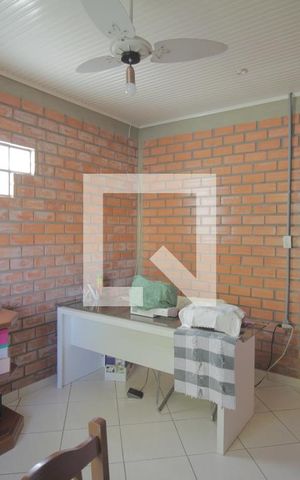 Casa à venda com 190m², 3 quartos e 3 vagasEscritório