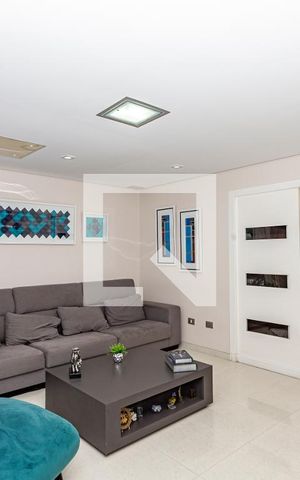 Casa para alugar com 223m², 3 quartos e 4 vagas Casa para alugar com 223m², 3 quartos e 4 vagasSala