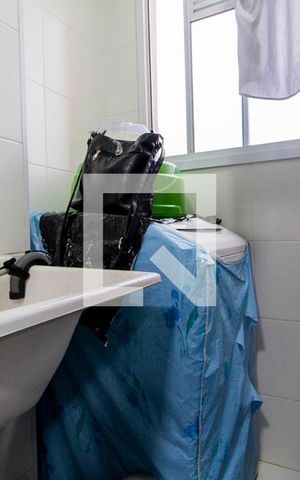 Apartamento à venda com 42m², 2 quartos e sem vaga Apartamento à venda com 42m², 2 quartos e sem vagaÁrea de Serviço