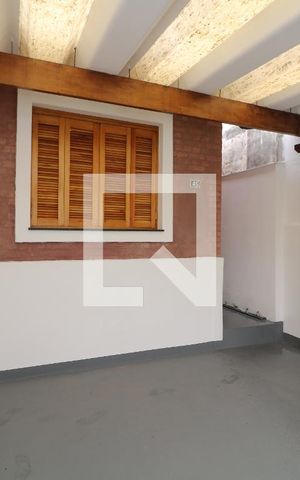 Casa à venda com 70m², 1 quarto e 1 vagaGaragem