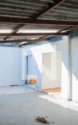 Casa à venda com 180m², 3 quartos e 2 vagas Casa à venda com 180m², 3 quartos e 2 vagasQuintal