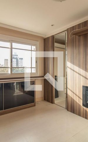 Casa de condomínio à venda com 195m², 3 quartos e 2 vagas Casa de condomínio à venda com 195m², 3 quartos e 2 vagasQuarto 1