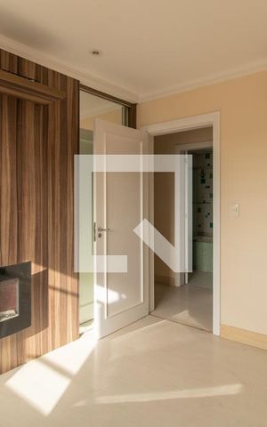 Casa de condomínio à venda com 195m², 3 quartos e 2 vagas Casa de condomínio à venda com 195m², 3 quartos e 2 vagasQuarto 1