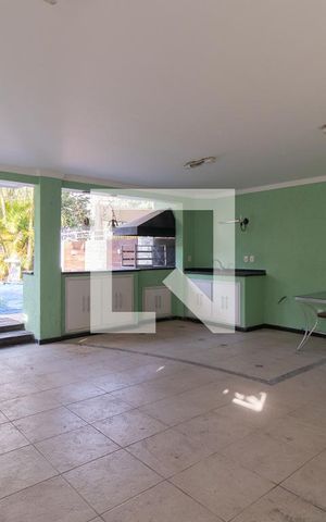Casa de condomínio à venda com 195m², 3 quartos e 2 vagas Casa de condomínio à venda com 195m², 3 quartos e 2 vagasGaragem