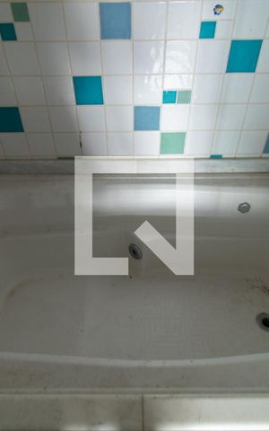 Casa de condomínio à venda com 195m², 3 quartos e 2 vagas Casa de condomínio à venda com 195m², 3 quartos e 2 vagasBanheiro Corredor