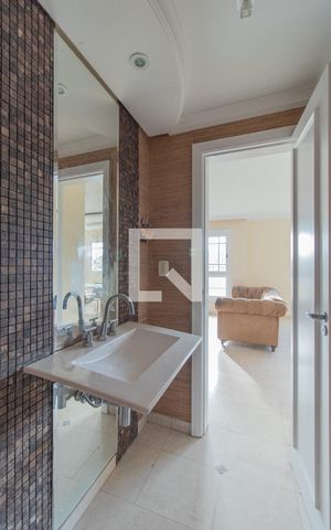 Casa de condomínio à venda com 195m², 3 quartos e 2 vagas Casa de condomínio à venda com 195m², 3 quartos e 2 vagasLavabo