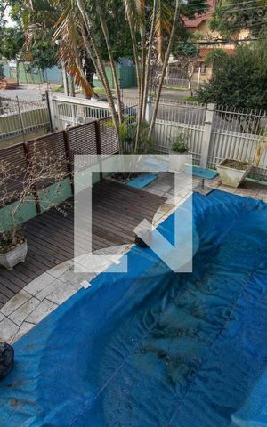 Casa de condomínio à venda com 195m², 3 quartos e 2 vagas Casa de condomínio à venda com 195m², 3 quartos e 2 vagasVista