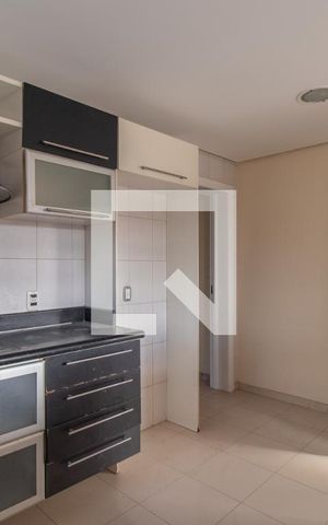 Casa de condomínio à venda com 195m², 3 quartos e 2 vagas Casa de condomínio à venda com 195m², 3 quartos e 2 vagasCozinha e Área de Serviço
