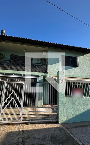 Casa à venda com 267m², 3 quartos e 2 vagasFachada