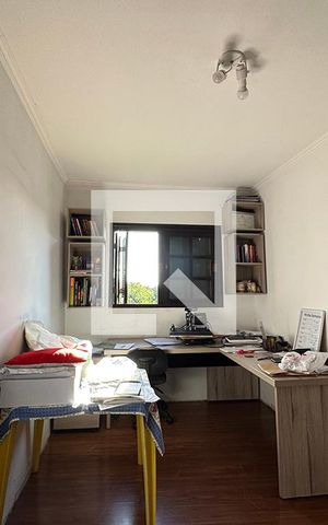 Casa à venda com 267m², 3 quartos e 2 vagasQuarto 3