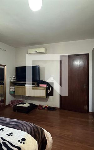 Casa à venda com 267m², 3 quartos e 2 vagasQuarto 1